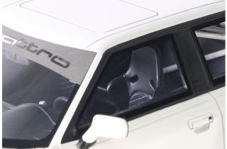 AUDI 80 B4 COUPÉ RS2 PRIOR DESIGN WHITE 2021 OttO mobile 1:18 Resinemodell (Türen, Motorhaube... nicht zu öffnen!)